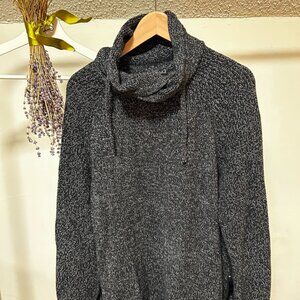Express cotton sweater, Black/white cowl neck with drawstring, L
